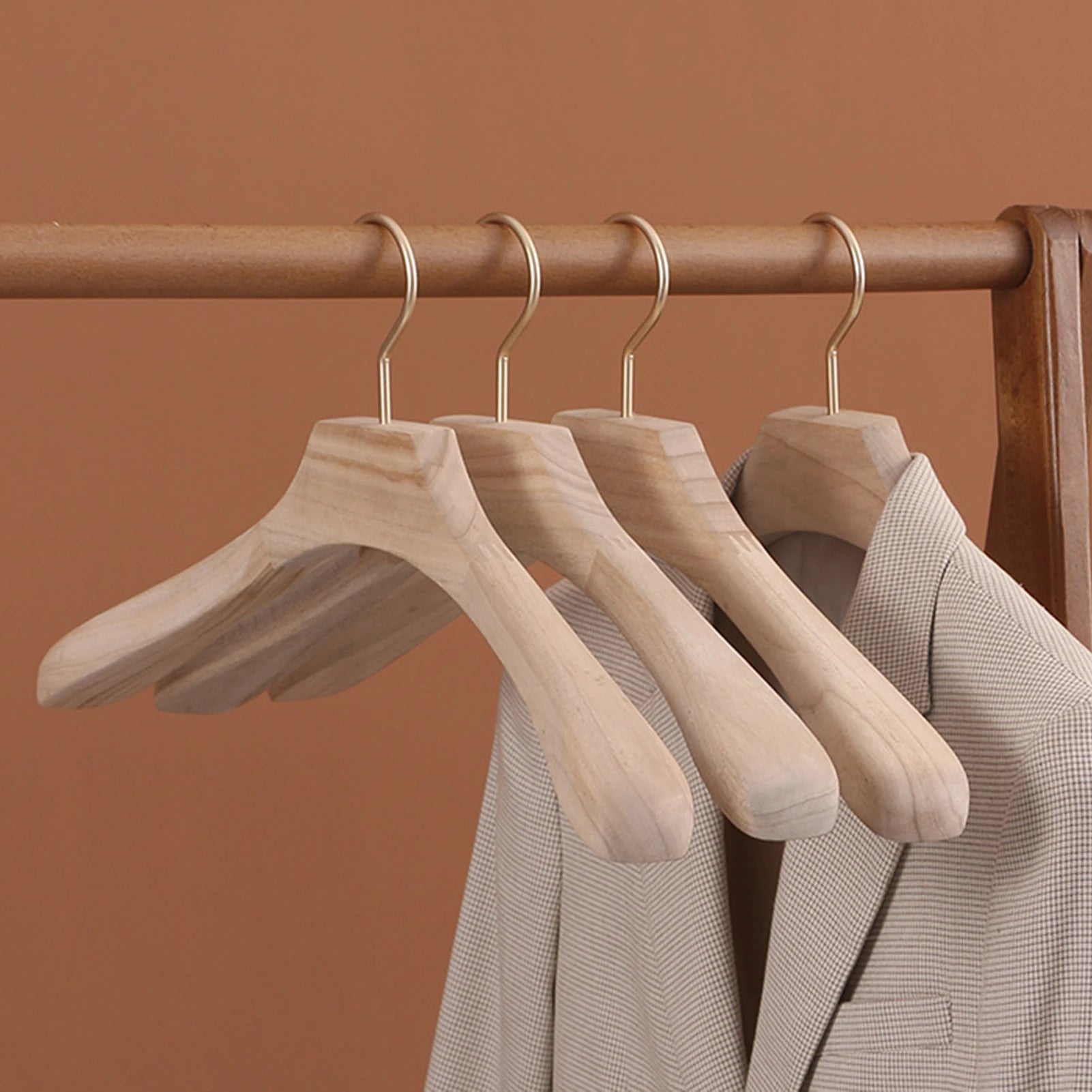 Suit Clothes Hangers 1pc Natural Camphor Wood Non-Slip Clothes Rack Hanger