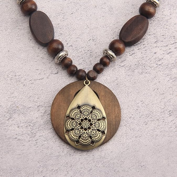 Boho Necklaces for Women Long Wooden Pendant Vintage Necklace Sweater Chain Necklace Handmade Jewelry
