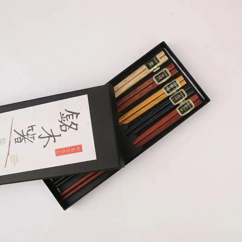 Bamboo Chopsticks Reusable, Twisted chopsticks Natural Wooden Chopsticks Dishwasher Safe Lightweight