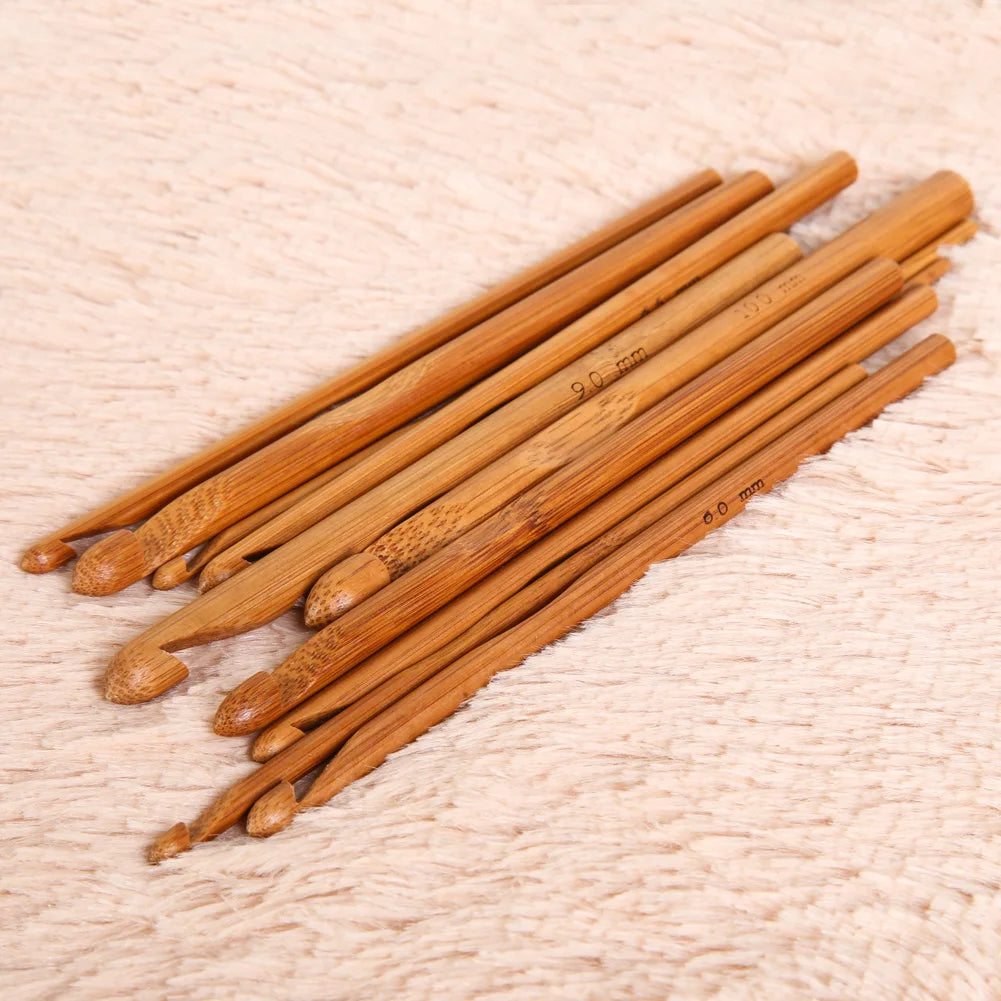 Bamboo Handle Crochet Hook Set Handcrafted Knitting Needles Kit Weave Yarn Craft Tool for DIY Art and Craft Kniiting Gift